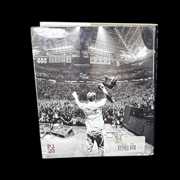 Pearl Jam Twenty Hardcover DJ Pearl Jam Book Music History Read - Picture 3 of 14